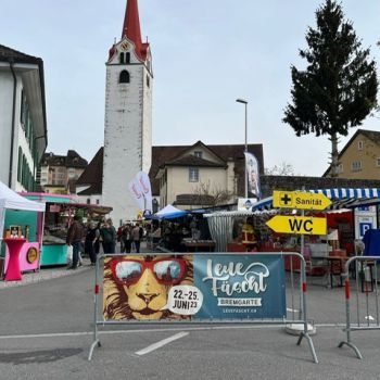 Foto einer Werbeblache am Ostermarkt Bremgarten Foto einer Werbeblache am Ostermarkt Bremgarten